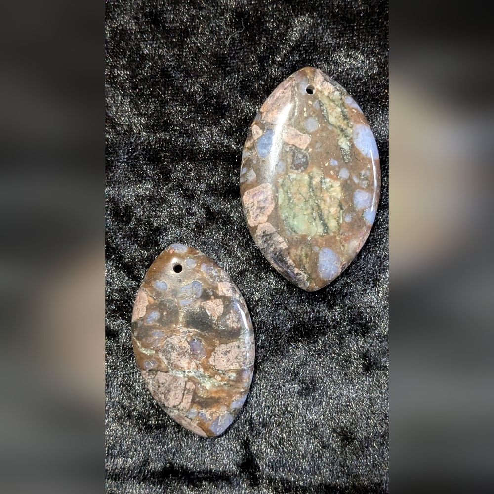 2 Pc Que Sera Horse Eye Pendant Beads